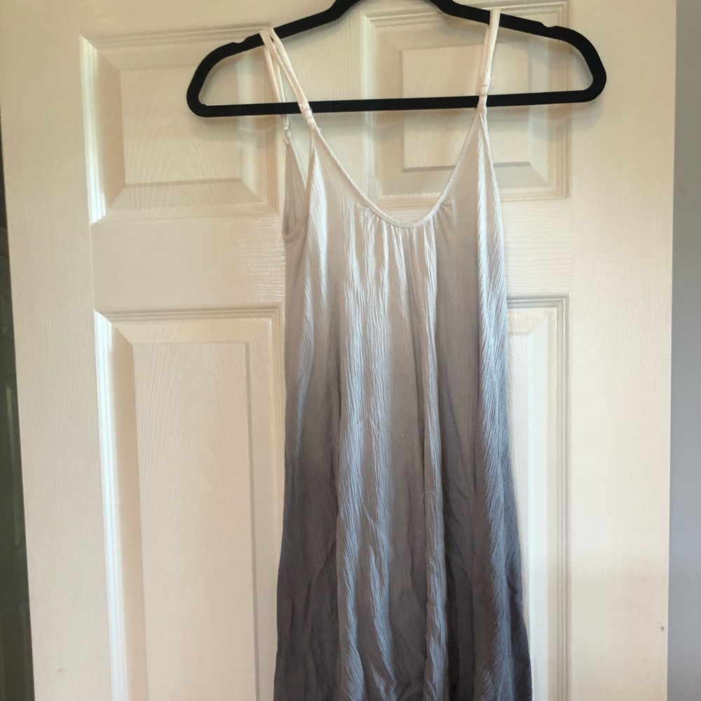 Vestique low back dress